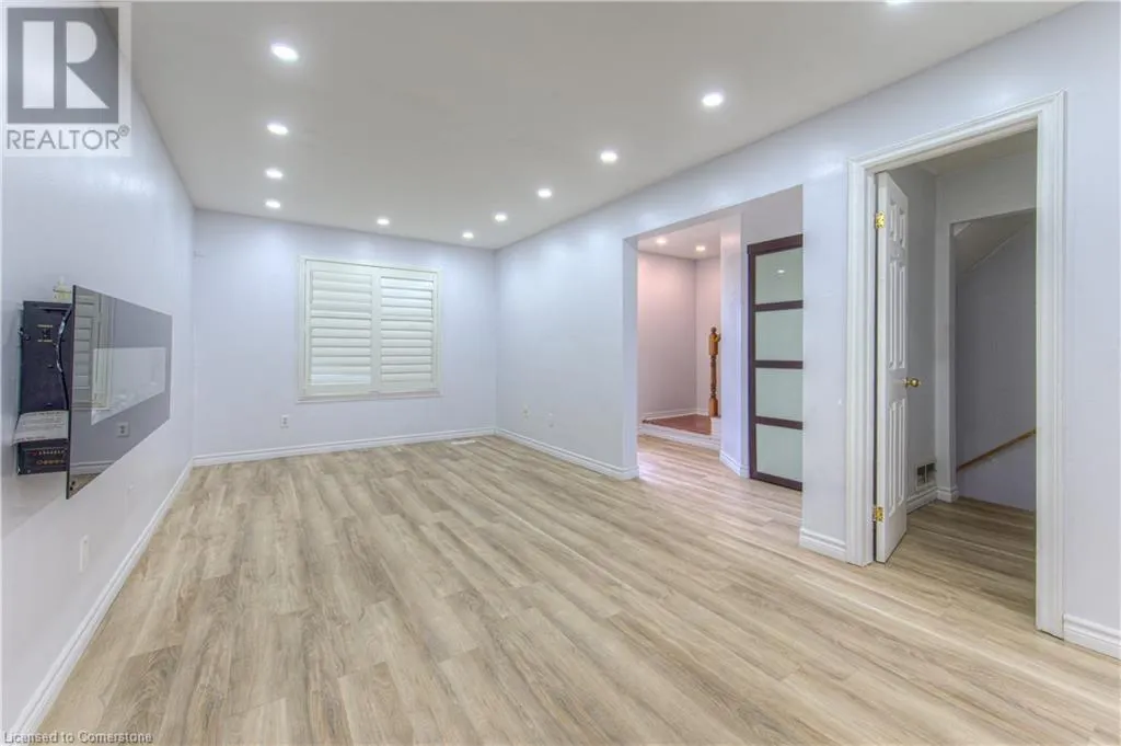 12 WHITEDEER Road Unit# 2, #2