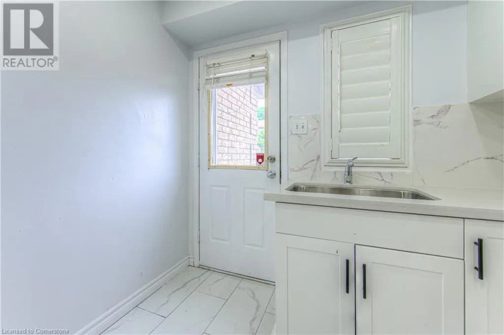 12 WHITEDEER Road Unit# 2, #2