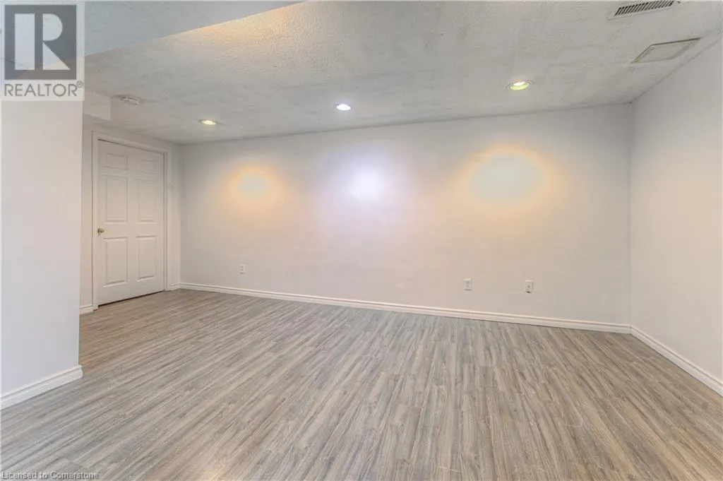 12 WHITEDEER Road Unit# 2, #2