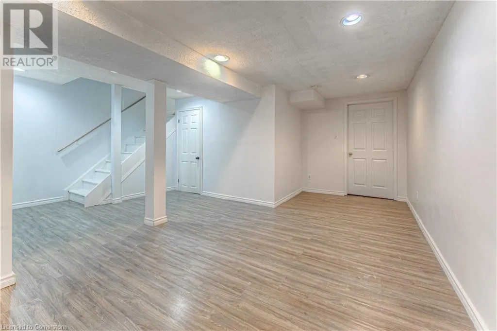 12 WHITEDEER Road Unit# 2, #2