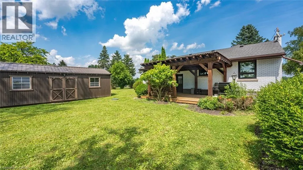 905 BLUELINE Road