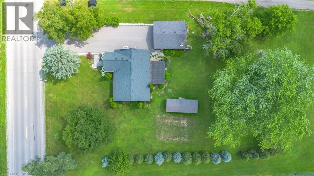 905 BLUELINE Road