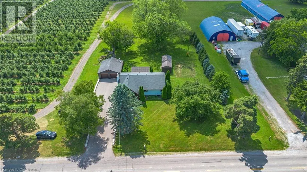 905 BLUELINE Road