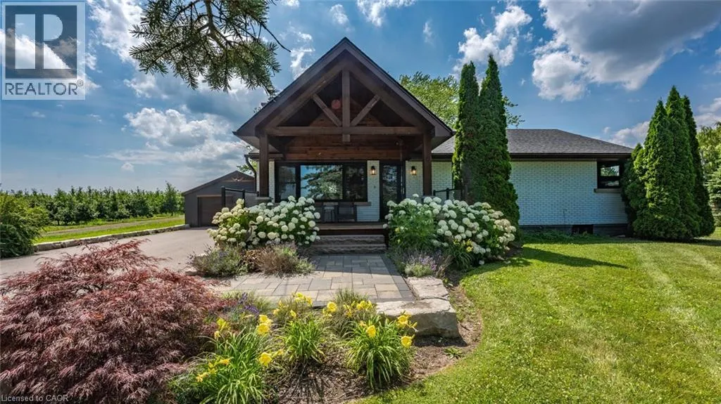 905 BLUELINE Road