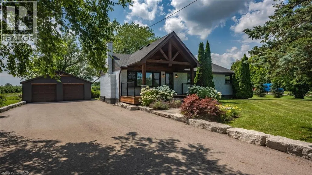 905 BLUELINE Road