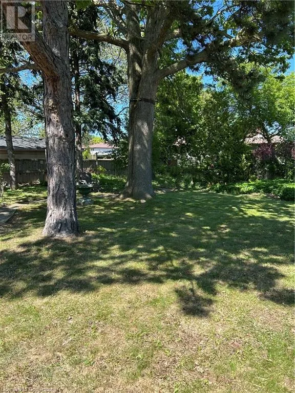 18 FLANDERS Avenue