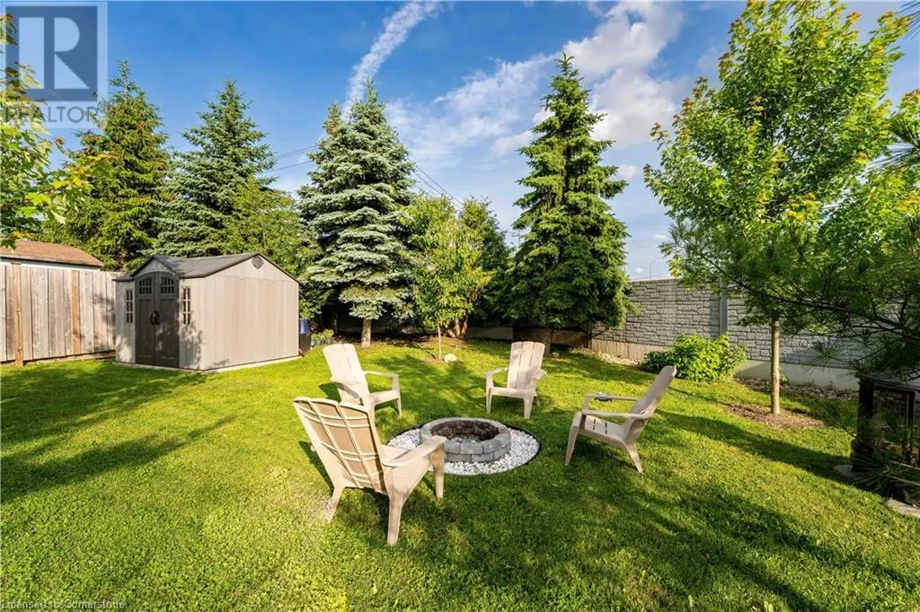 2 COLTON Circle