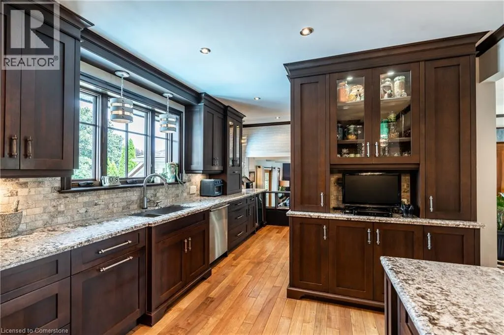 62 GLENVIEW Drive