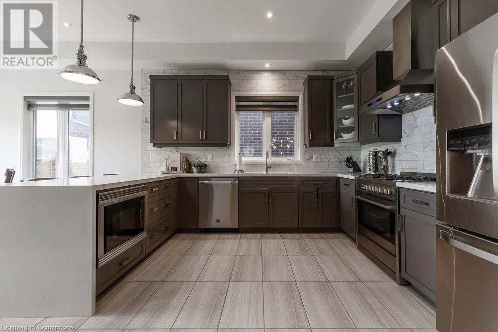 102 GREENWICH Avenue