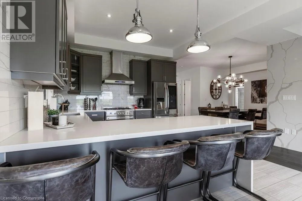 102 GREENWICH Avenue