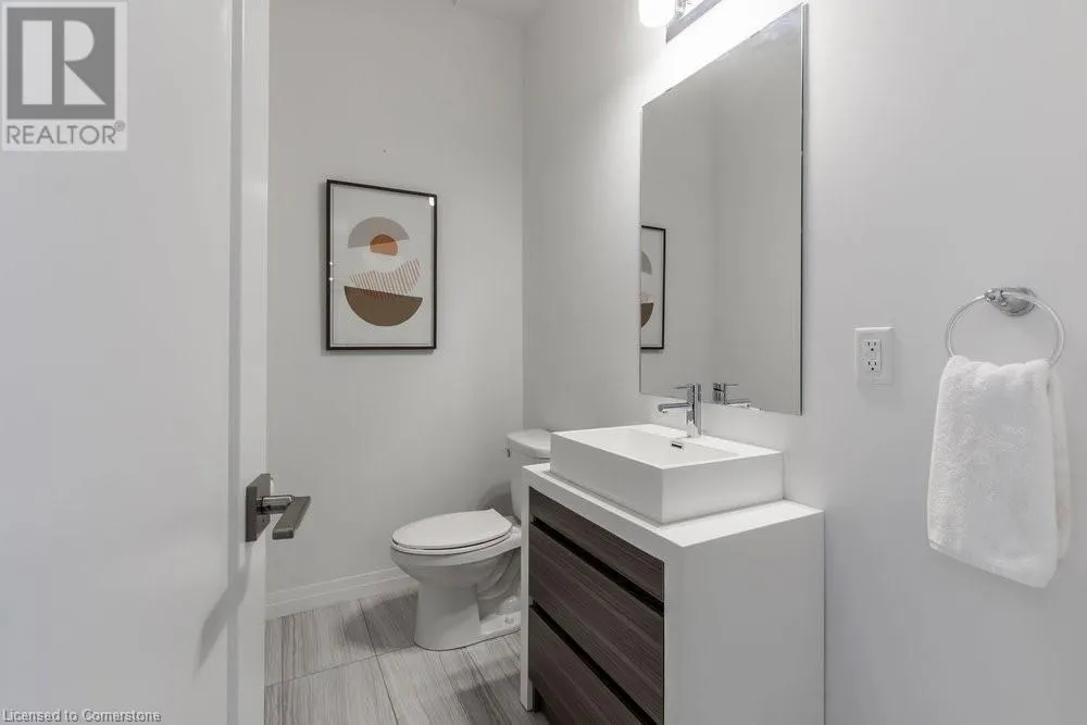 102 GREENWICH Avenue