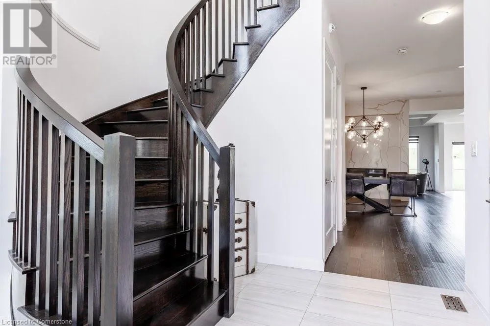 102 GREENWICH Avenue