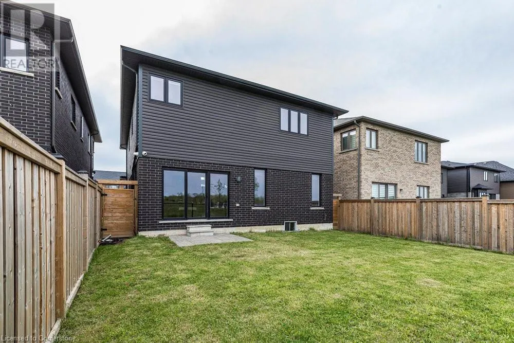 102 GREENWICH Avenue