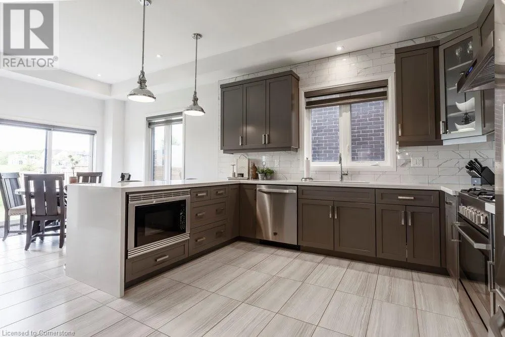 102 GREENWICH Avenue