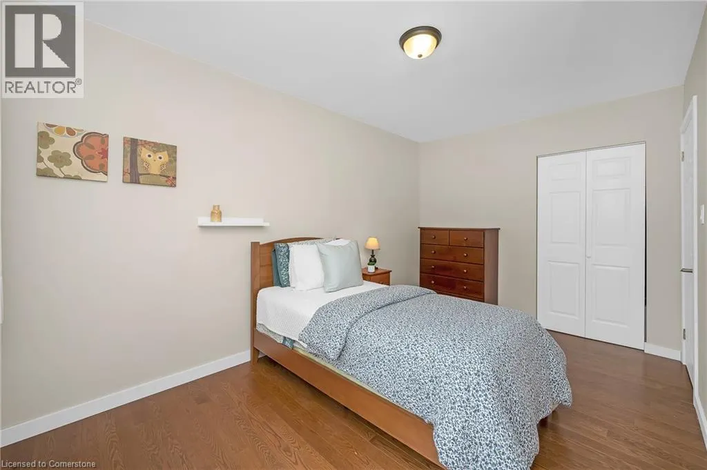 285 SURREY Drive