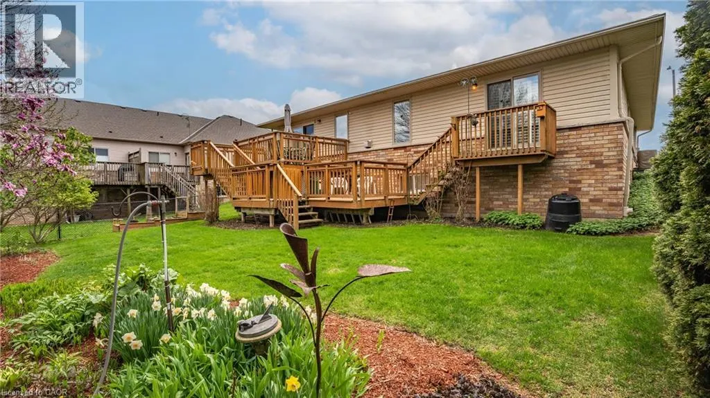 22 COBBLESTONE Drive