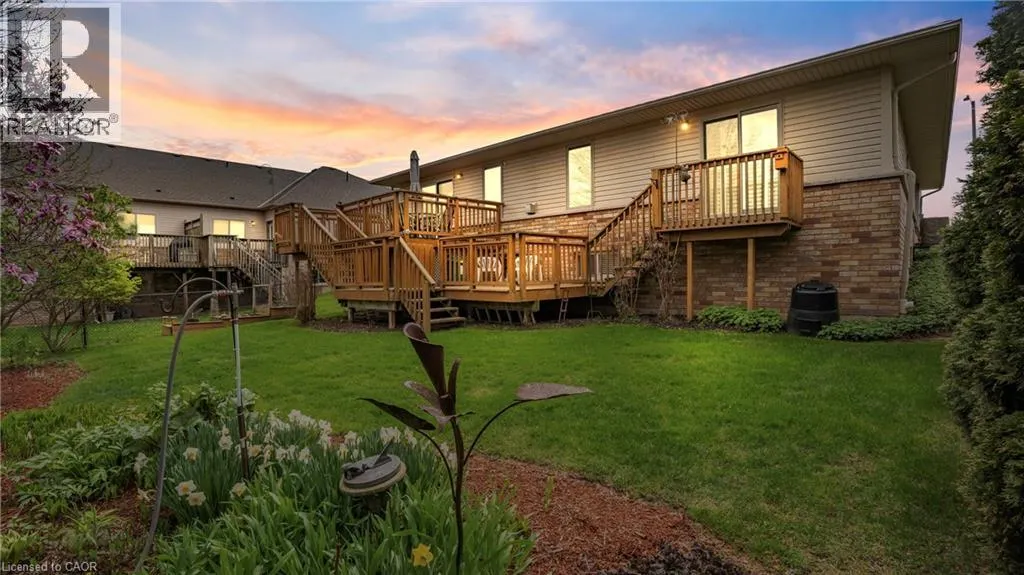 22 COBBLESTONE Drive