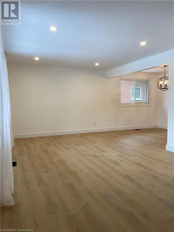 79 INWOOD Crescent