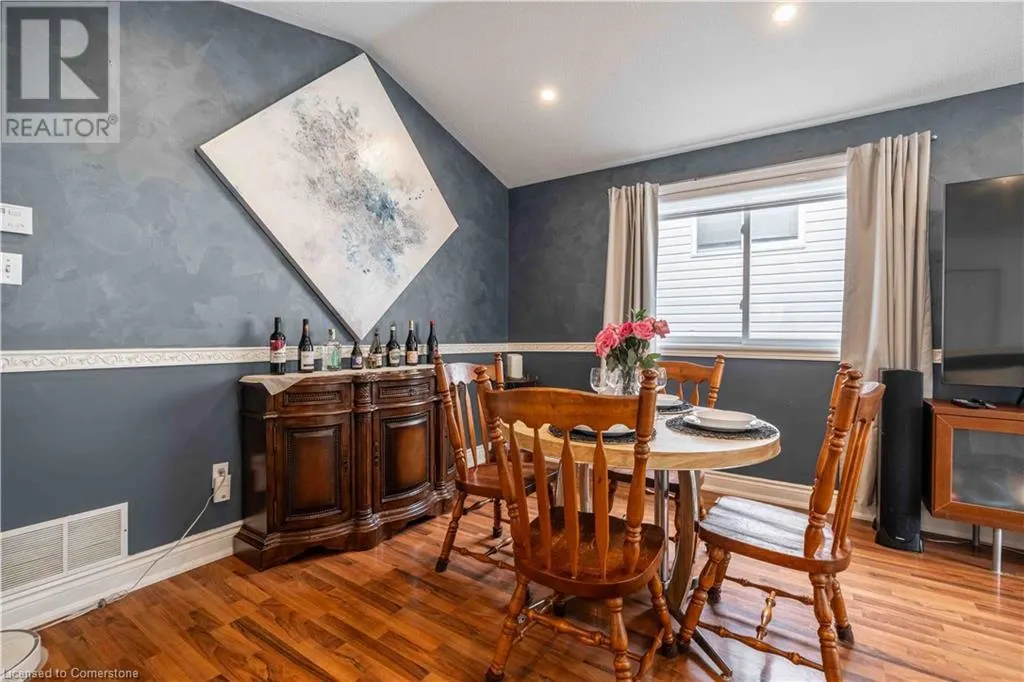 30 GLENGARY Crescent