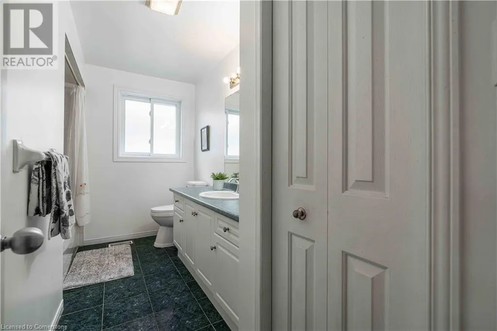 30 GLENGARY Crescent
