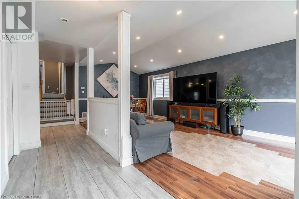 30 GLENGARY Crescent
