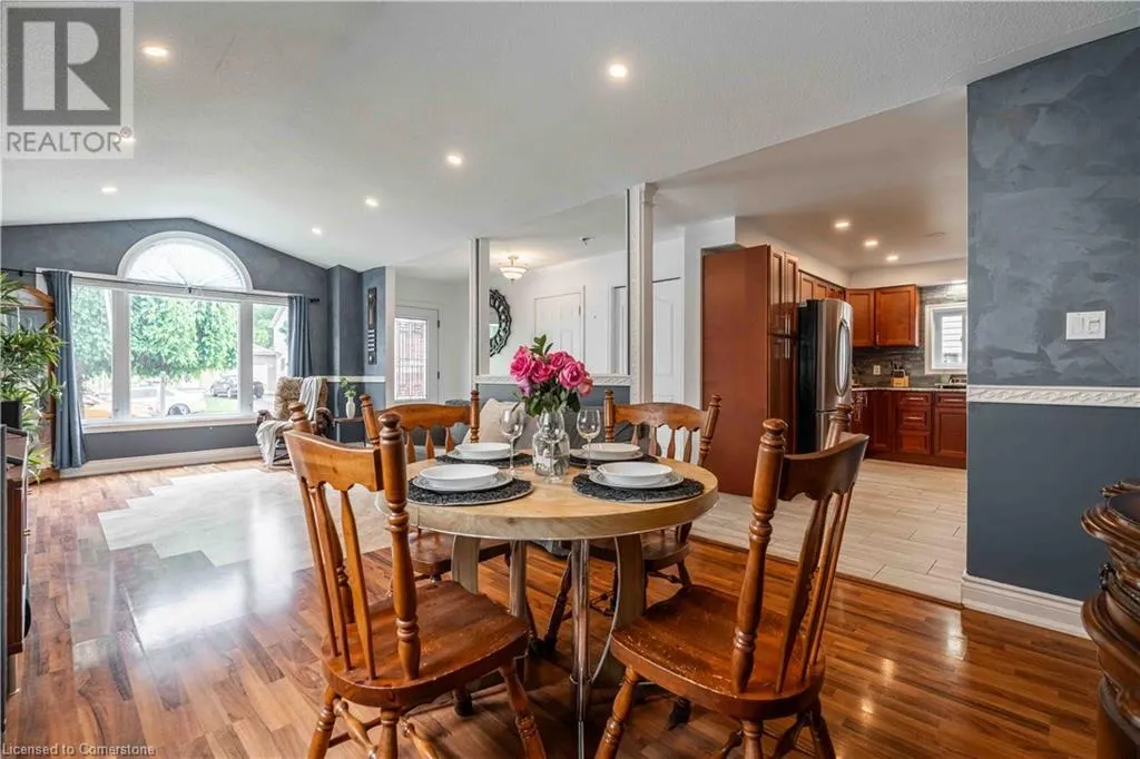30 GLENGARY Crescent