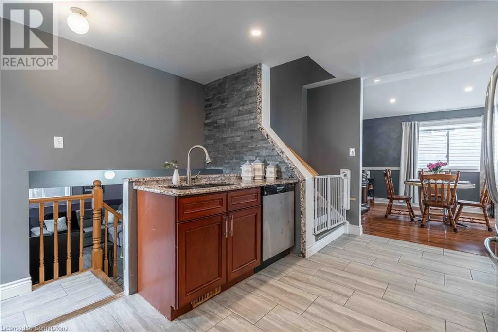 30 GLENGARY Crescent