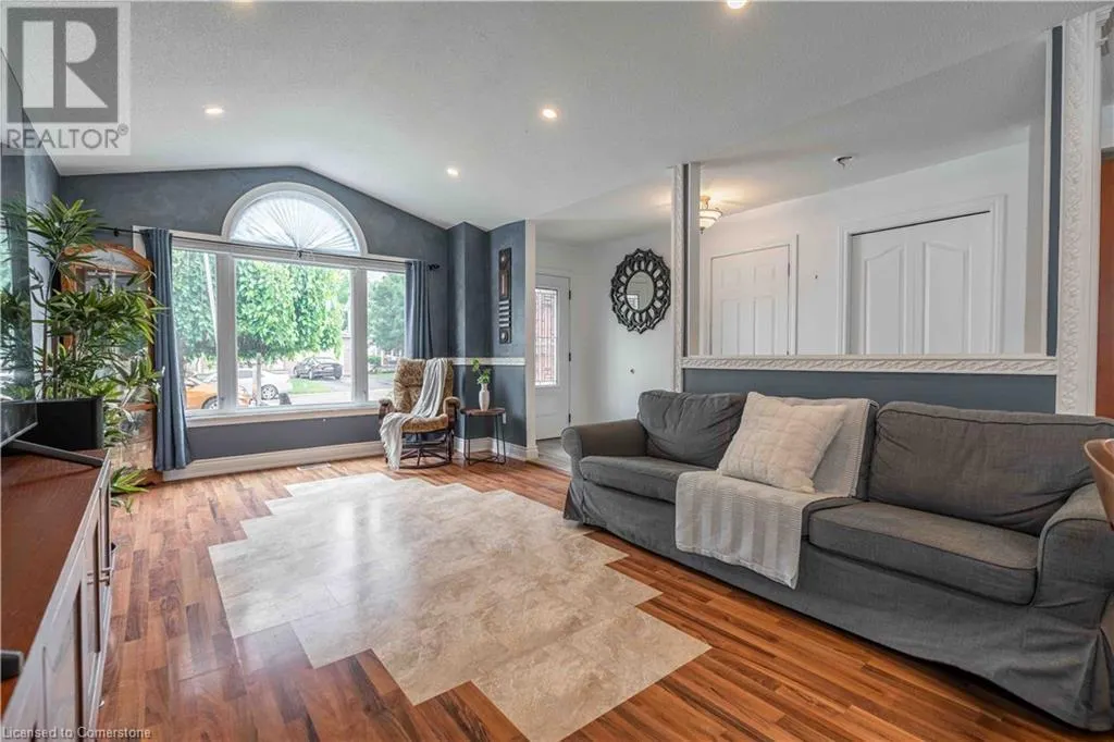 30 GLENGARY Crescent