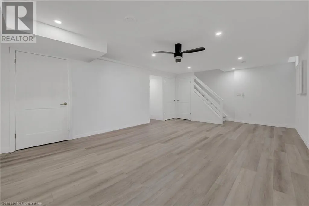 6D BROWN Drive