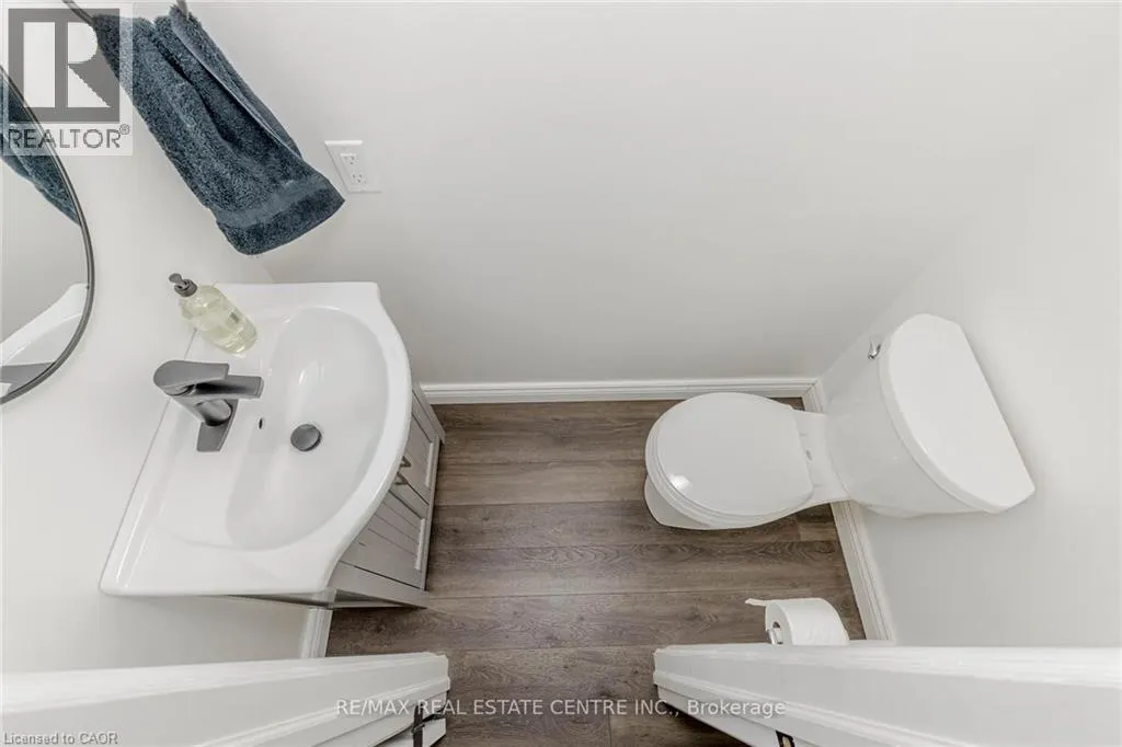 1526 LANCASTER Drive Unit# 123, #123