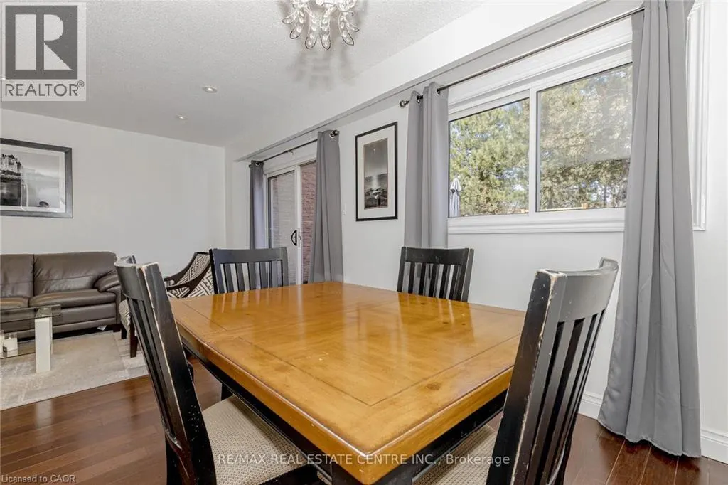 1526 LANCASTER Drive Unit# 123, #123