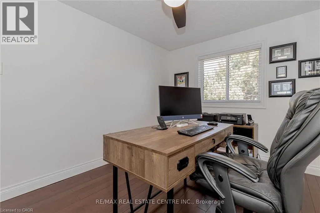 1526 LANCASTER Drive Unit# 123, #123