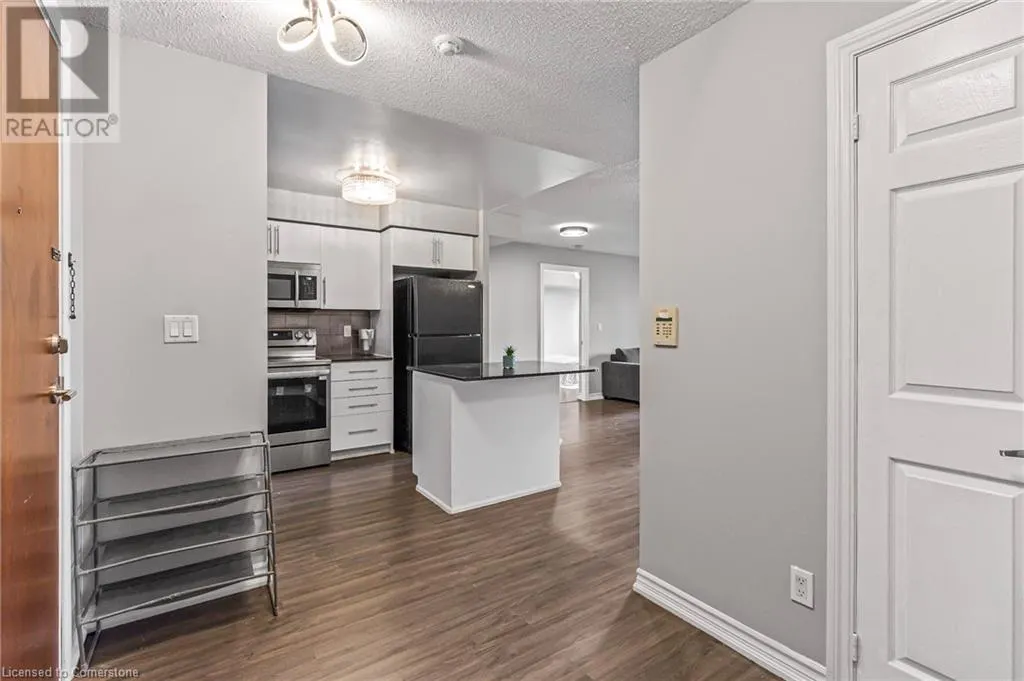 310 BURNHAMTHORPE Road W Unit# 401, #401