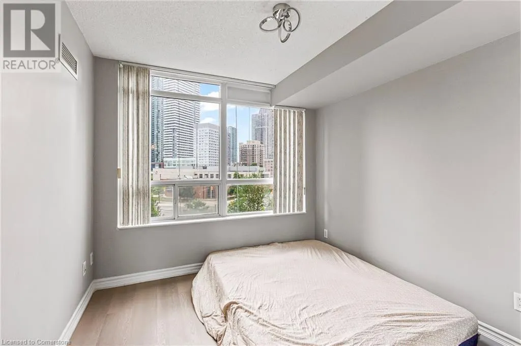 310 BURNHAMTHORPE Road W Unit# 401, #401