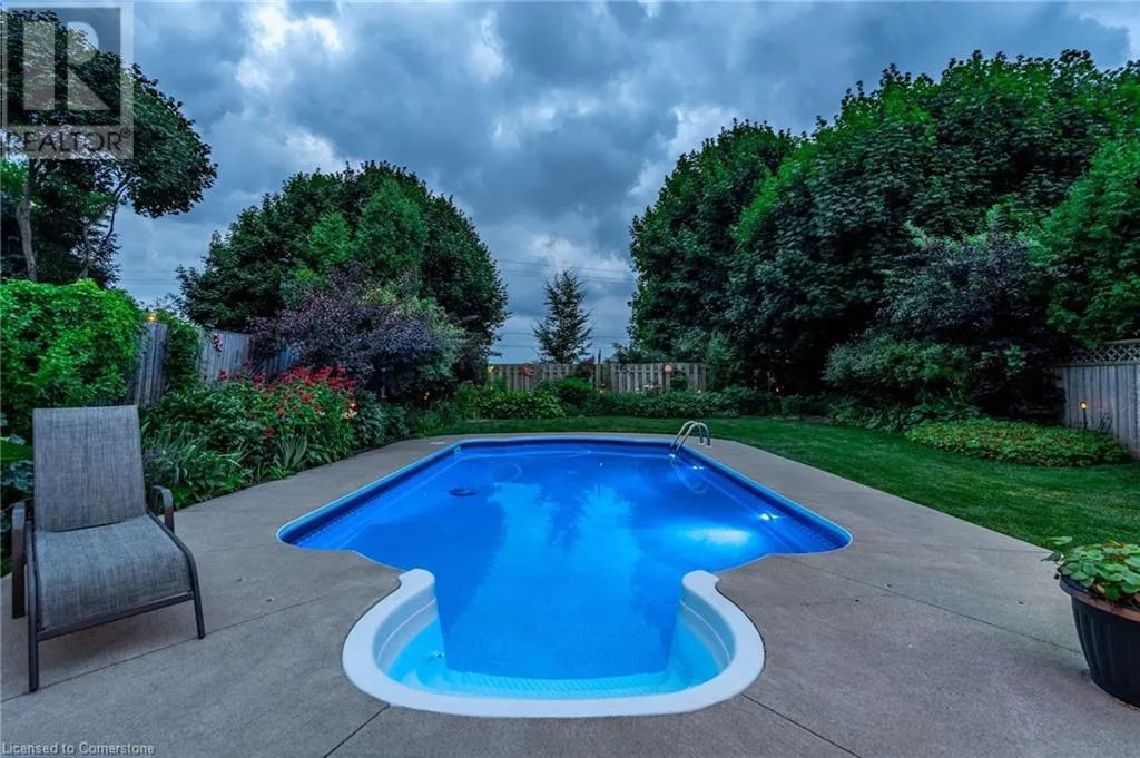 24 VANCE Crescent