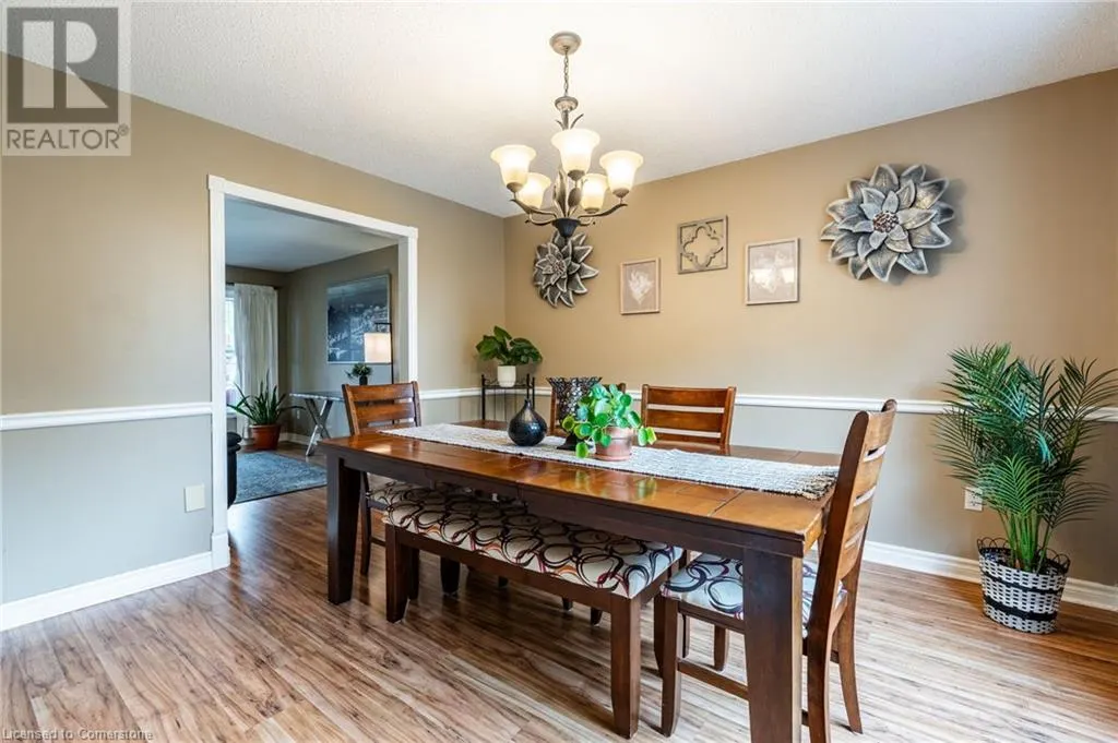 24 VANCE Crescent