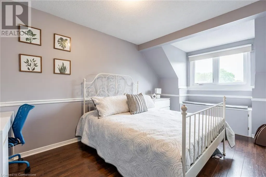 24 VANCE Crescent