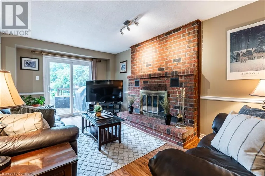 24 VANCE Crescent