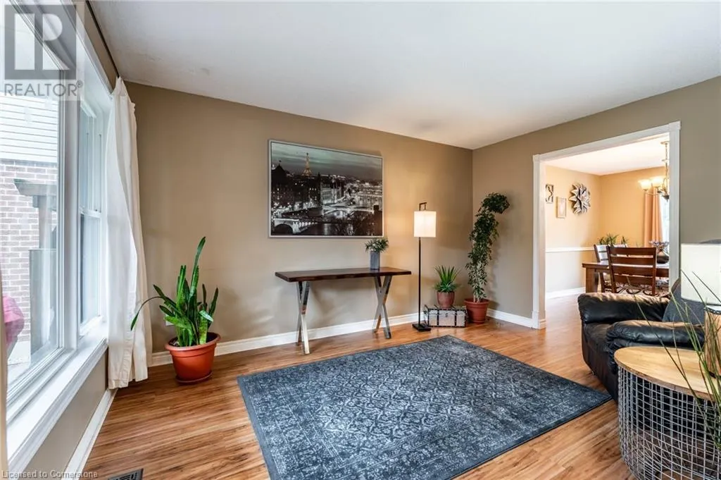 24 VANCE Crescent