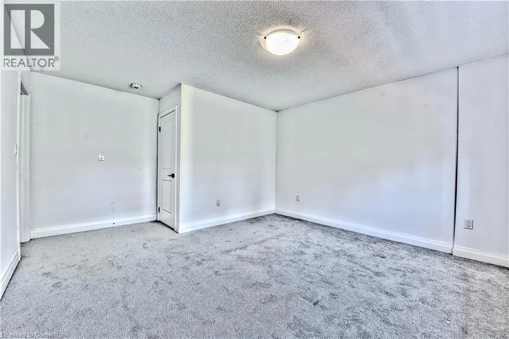 48 WINDTREE Way