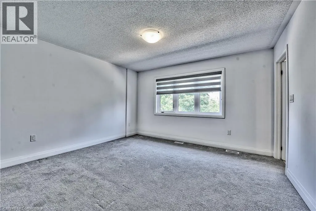 48 WINDTREE Way