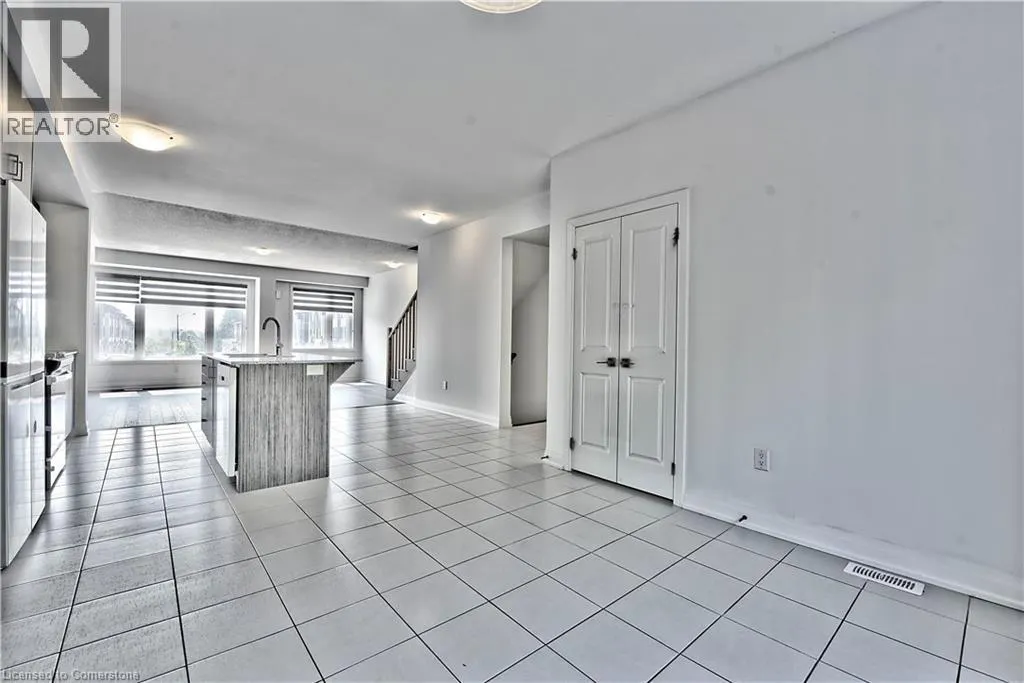 48 WINDTREE Way