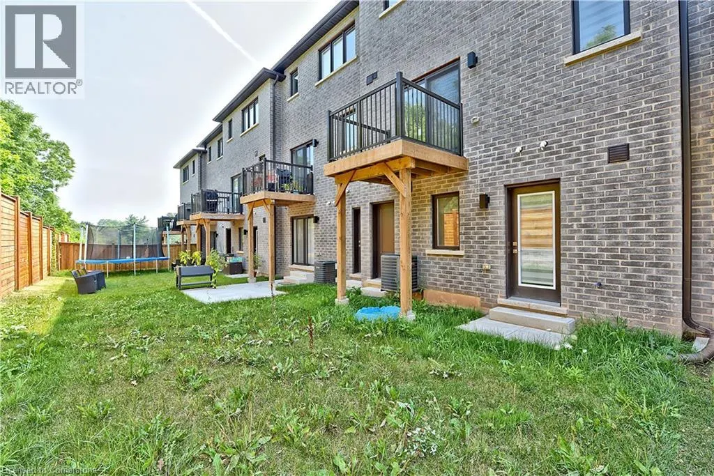 48 WINDTREE Way