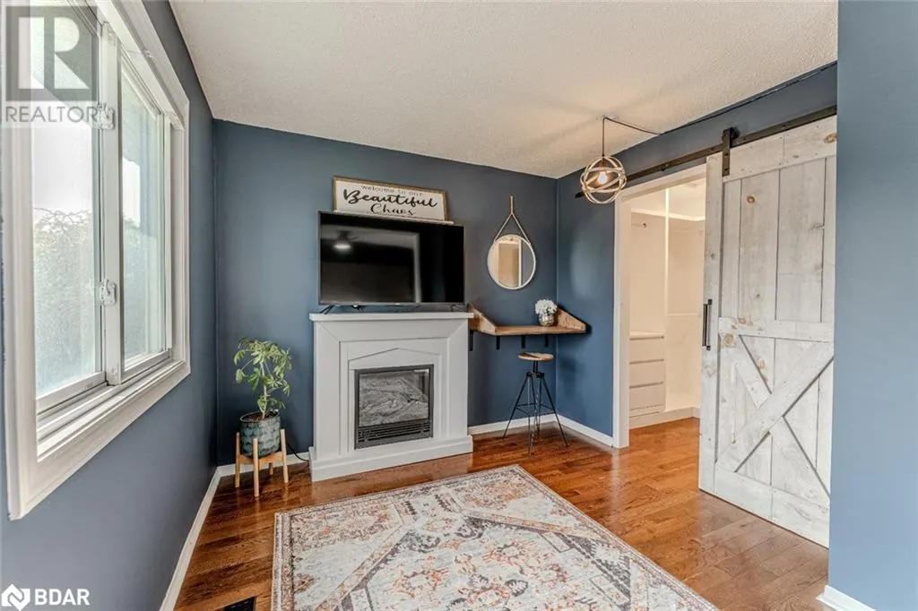 40 MCCONKEY Place
