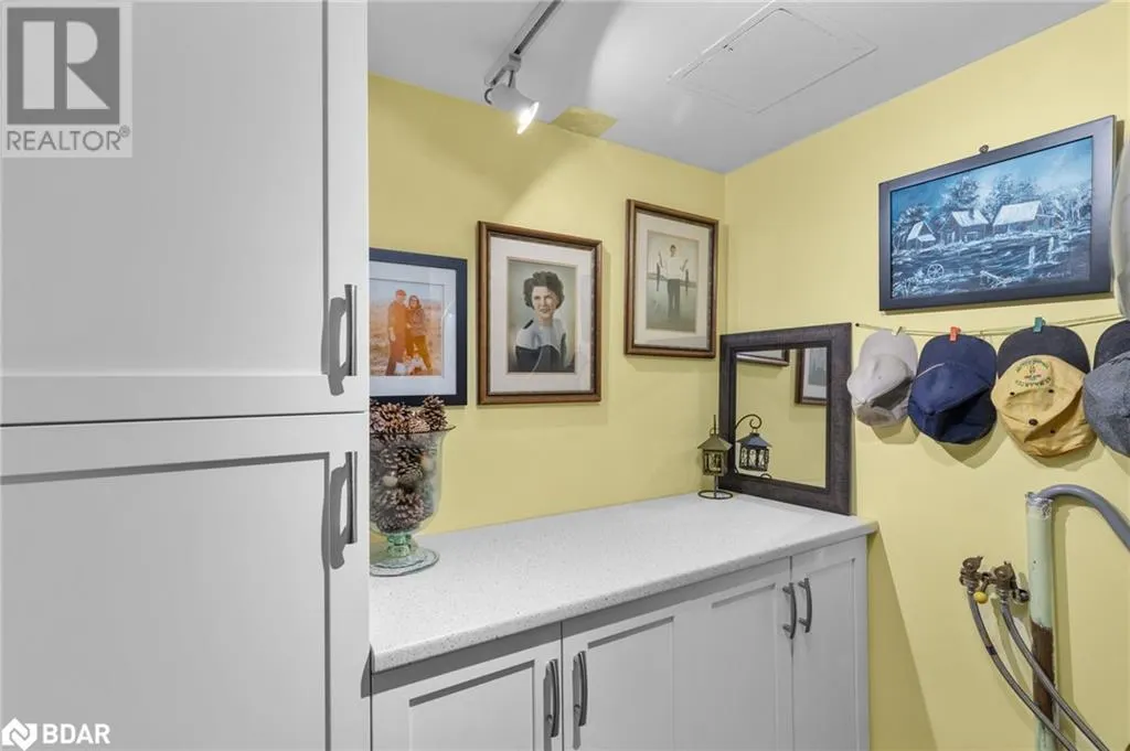 75 ELLEN Street Unit# 105, #105