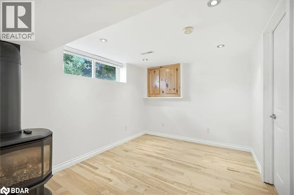 3 CYNTHIA Court