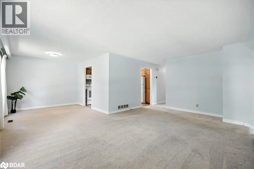 3 CYNTHIA Court