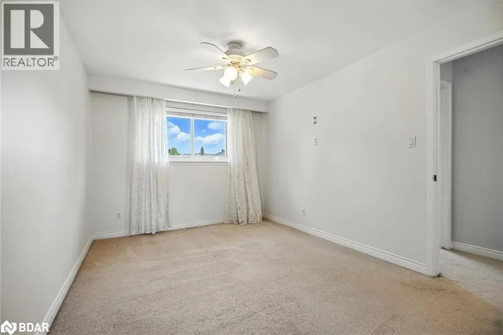3 CYNTHIA Court
