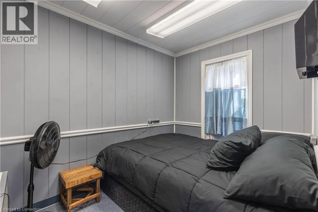 649 LAKESHORE Road