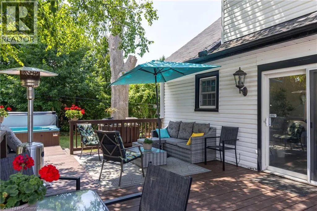649 LAKESHORE Road